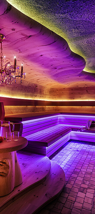 Zirben-Wohnzimmer im Edelstein-Spa des Wellnesshotel Winzer
