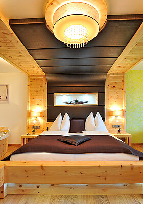 Suite Harmonie mit Whirlpool im Adults Only Hideaway Hotel Winzer