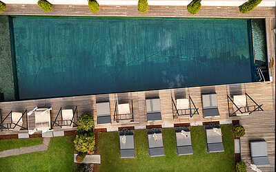 Natural pool in the outdoor area of the Wellnesshotel Winzer