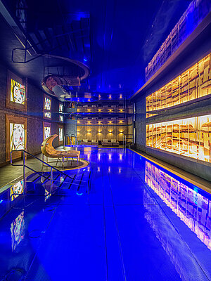 Hallenbad im Emotion Spa des Wellnesshotel Winzer